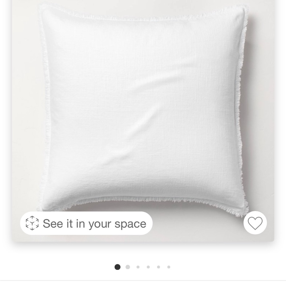 Two CasaLuna pillow shams